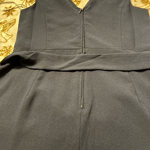 NWT Lilly Pultizer Jannah Full Length V-Neck Jumpsuit Open Neckline W Sash - Picture 7 of 11